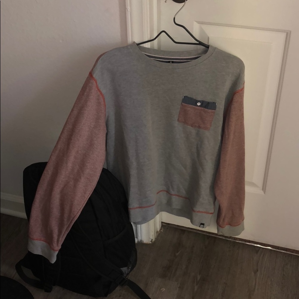 Crew neck pull over
